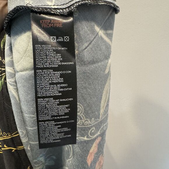 By Anthropologie Midi Dress Tie-Neck Column Floral Black Cottage Woman sz Medium - Picture 6 of 9